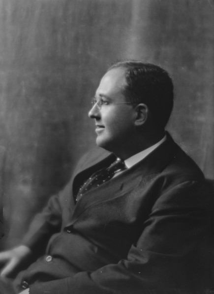 Bruce, Ned, Mr., portrait photograph, 1915 June 12. Creator: Arnold Genthe.