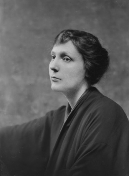 Godfrey, Dorothy, Miss, portrait photograph, 1916 Jan. 5. Creator: Arnold Genthe.