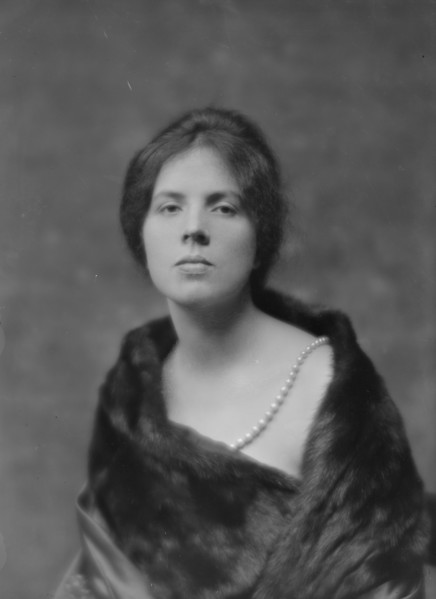 Gould, Jay, Mrs., portrait photograph, 1916 June 15. Creator: Arnold Genthe.