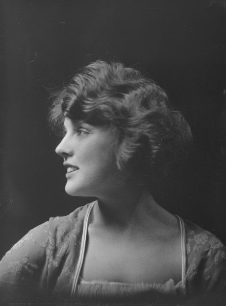 Johnston, Justine, Miss, portrait photograph, not before 1917. Creator: Arnold Genthe.