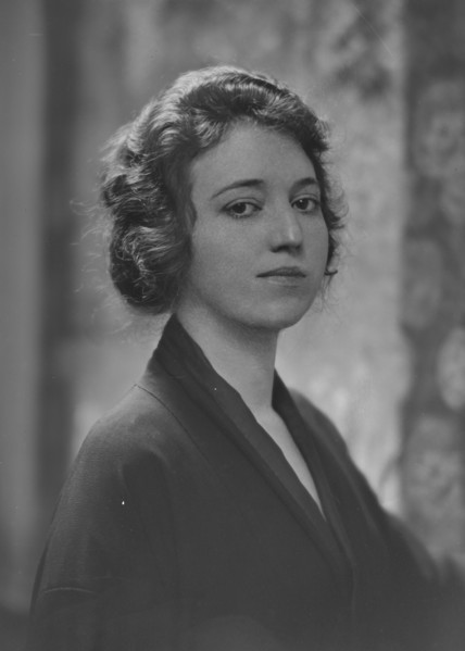 Madden, Frances, Miss, portrait photograph, not before 1916. Creator: Arnold Genthe.