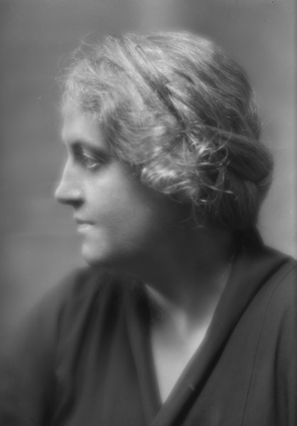 Sears, Zelda, Miss, portrait photograph, 1915 Feb. 7. Creator: Arnold Genthe.