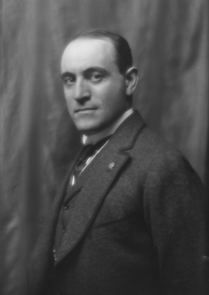 Walter, H.D., Mr., portrait photograph, 1912 Dec. 1. Creator: Arnold Genthe.