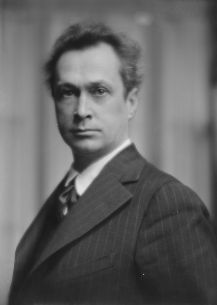 Duncan, Augustin, Mr., portrait photograph, between 1915 and 1921. Creator: Arnold Genthe.