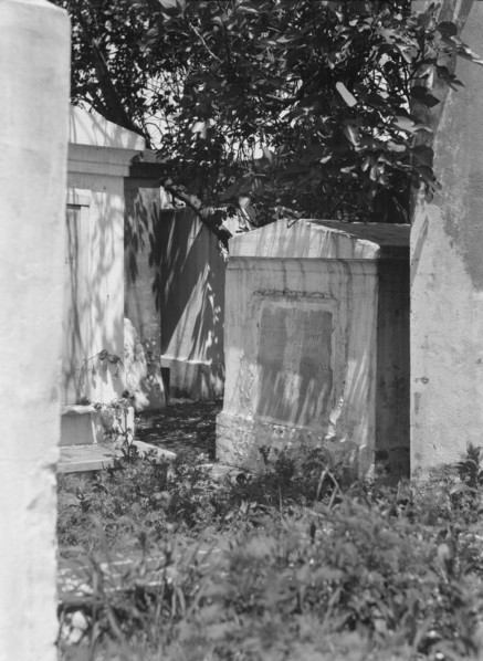 Tomb in St. Louis Cemetery, New Orleans, between 1920 and 1926. Creator: Arnold Genthe.
