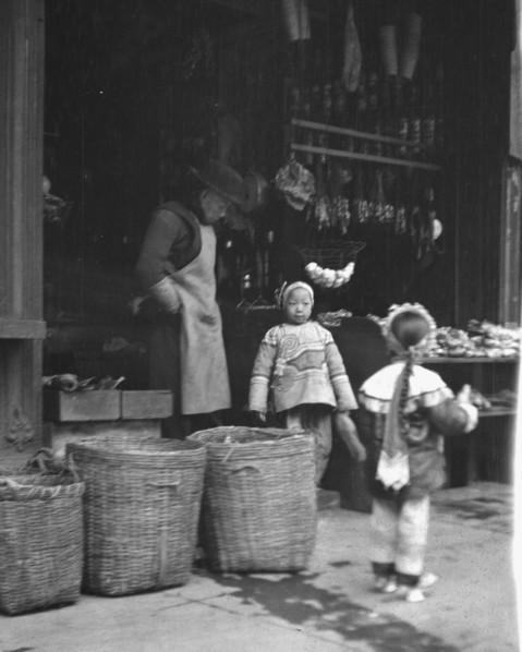 The grocery store, Chinatown, San Francisco, between 1896 and 1906. Creator: Arnold Genthe.