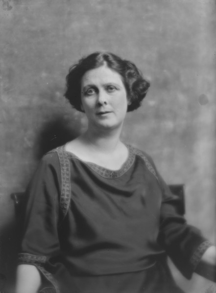 Duncan, Isadora, portrait photograph, between 1916 and 1918. Creator: Arnold Genthe.
