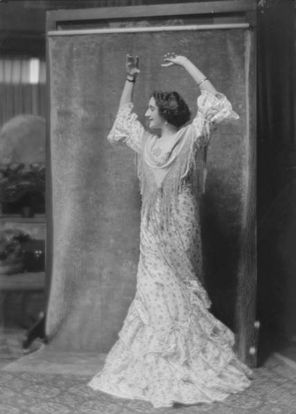 Mignon, Mlle., 1915 June 1. Creator: Arnold Genthe.