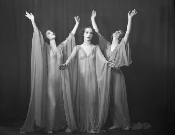 Isadora Duncan dancers, between 1915 and 1923. Creator: Arnold Genthe.