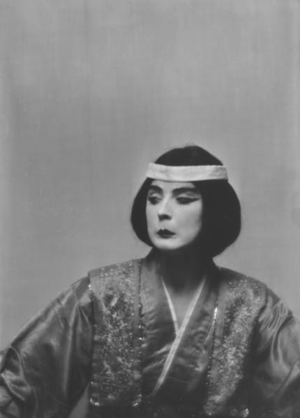 St. Denis, Ruth, 1913 Mar. 25. Creator: Arnold Genthe.