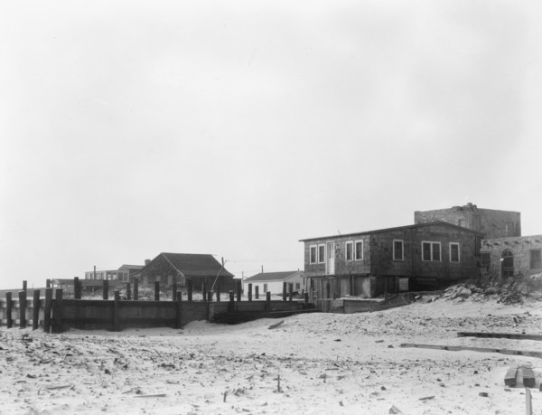 View of Long Beach, New York, between 1911 and 1942. Creator: Arnold Genthe.