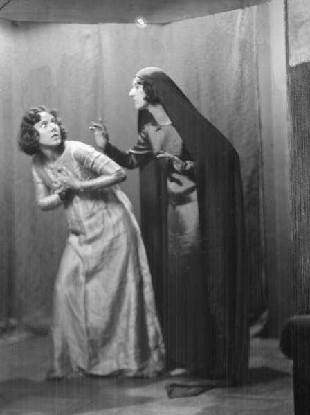 Guthrie dancers, between 1924 and 1929. Creator: Arnold Genthe.