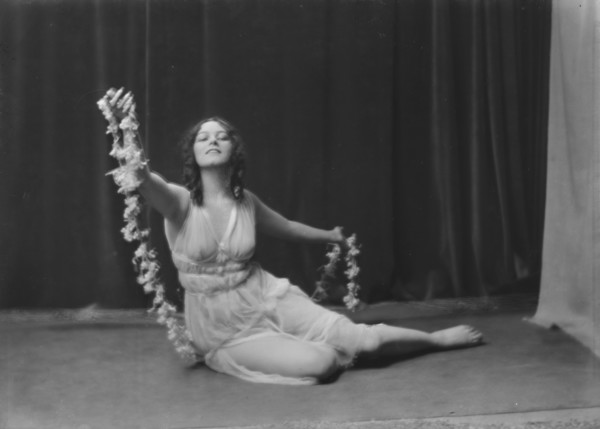 Miss Madrienne La Barre, portrait photograph, 1918 Apr. 11. Creator: Arnold Genthe.