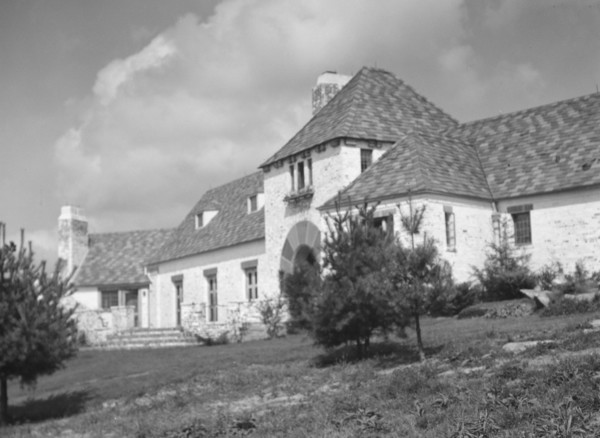 Residence of Thomas E. Martson, 1932. Creator: Arnold Genthe.