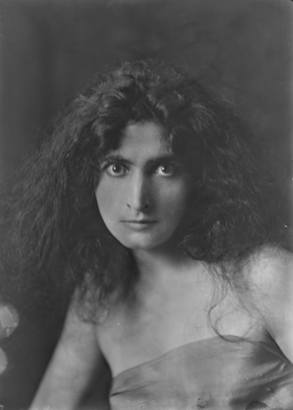 Miss Flore Revalles, portrait photograph, 1918 Sept. 26. Creator: Arnold Genthe.