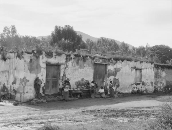 Travel views of Cuba and Guatemala, between 1899 and 1926. Creator: Arnold Genthe.