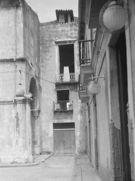 Travel views of Cuba and Guatemala, between 1899 and 1926. Creator: Arnold Genthe.