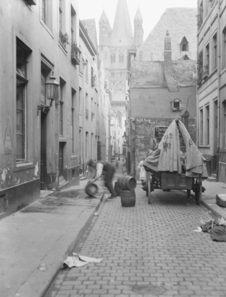 Travel views of Europe, between 1904 and 1938. Creator: Arnold Genthe.
