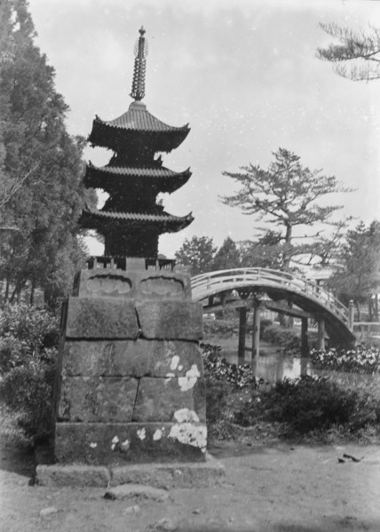 Travel views of Japan and Korea, 1908. Creator: Arnold Genthe.
