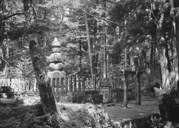 Travel views of Japan and Korea, 1908. Creator: Arnold Genthe.