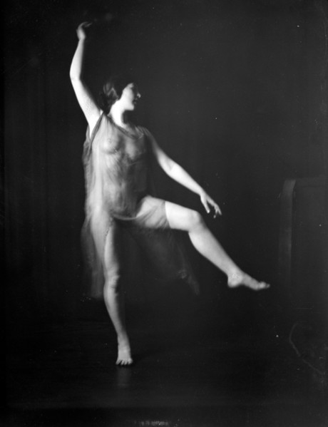 Unidentified dancer, possibly an Elizabeth Duncan dancer, between 1911 and 1942. Creator: Arnold Genthe.