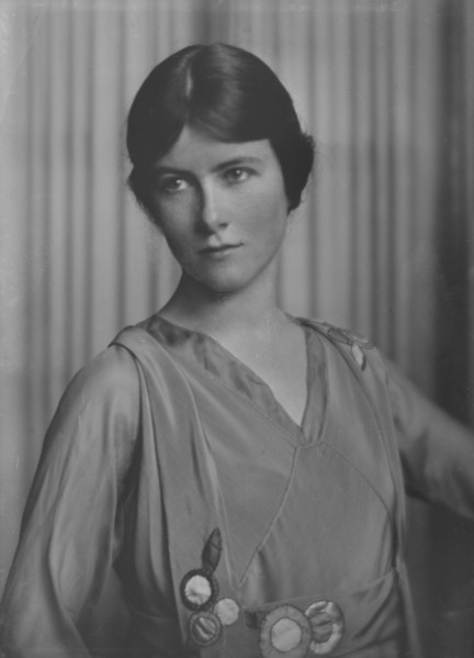 Miss Marjorie Vonnegut, portrait photograph, 1917 Nov. 15. Creator: Arnold Genthe.