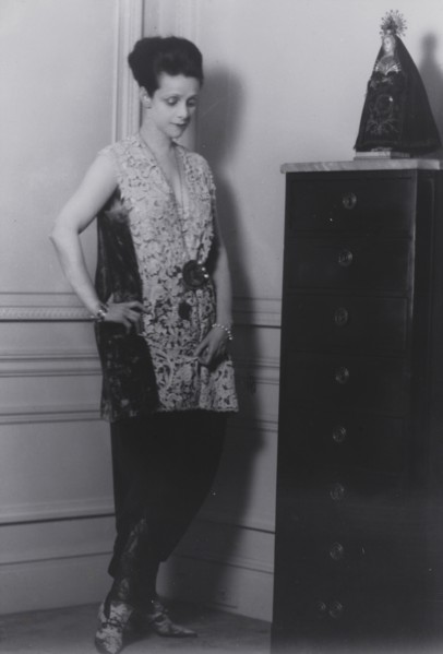 Portrait photograph of Mrs. Rita Lydig, 1925 Jan. 29. Creator: Arnold Genthe.