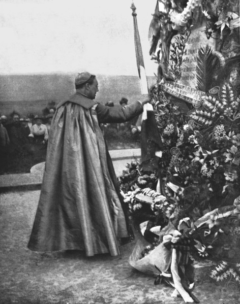 'La deuxieme commemoration de la victoire de la Marne; Mgr Lobbedey, eveque d'Arras', 1916 Creator: Jean Clair-Guyot.