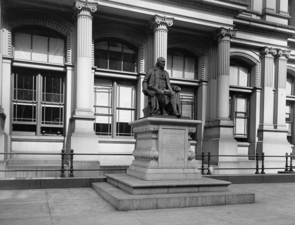 Franklin Statue, Philadelphia, Pa., between 1900 and 1906. Creator: Unknown.