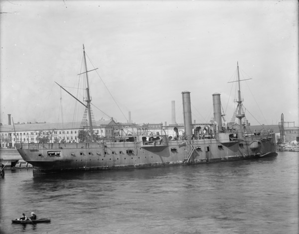 U.S.S. Chicago at Brooklyn Navy Yard, between 1890 and 1901. Creator: Unknown.