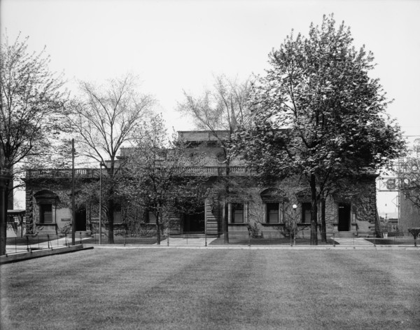 South front, offices, Hiram Walker & Sons, Walkerville, Ont., between 1905 and 1915. Creator: Unknown.
