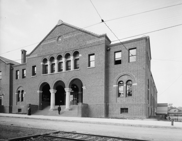 Elevated railway terminal, Philadelphia, Pa., between 1900 and 1910. Creator: Unknown.