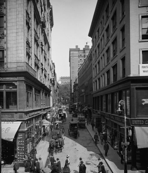 Bromfield Street, Boston, Mass., between 1900 and 1910. Creator: Unknown.
