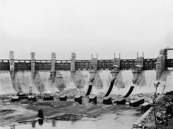 Gatun Lake spillway, Panama Canal, c.between 1910 and 1914. Creator: Unknown.