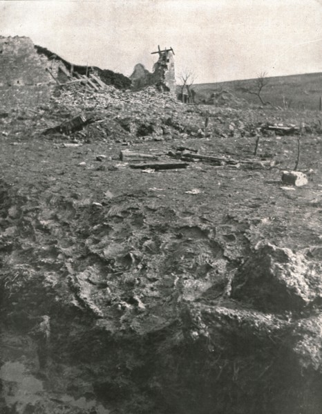 'Douaumont; Un coin du champ de bataille a l'extremite du village de Douaumont..., 1916 (1924) Creator: Unknown.