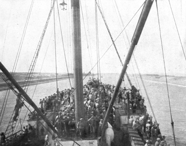 'Pour venir combattre sur le front de France; La traversee du canal de suez par le..., 1916 (1924) Creator: Unknown.