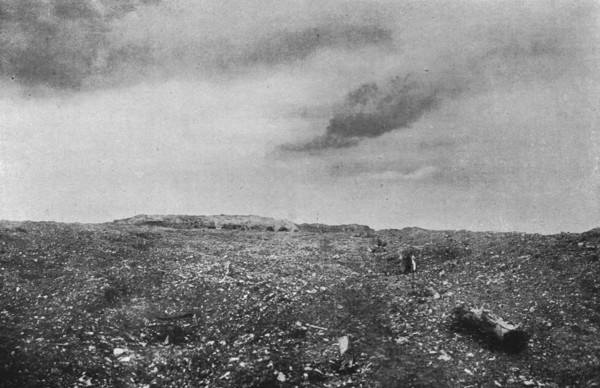 'Le Fort de Vaux, repris le 2 novembre; les abords du fort de Vaux par le Sud', 1916. Creator: Unknown.
