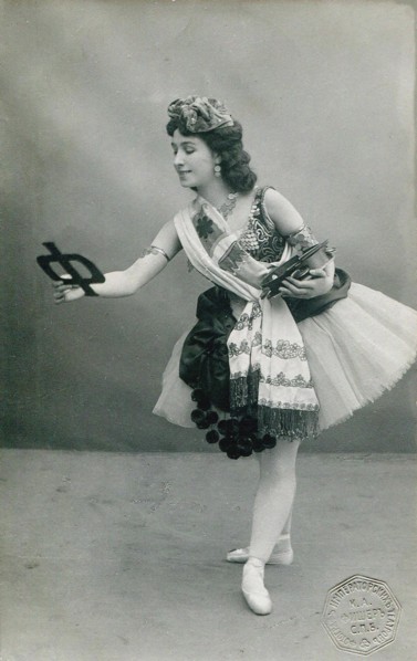 Matilda Kschessinska as Esmeralda in the Ballet "La Esmeralda" by C. Pugni und J. Perrot, 1906-1911. Creator: Fischer, Karl August (1859-after 1923).