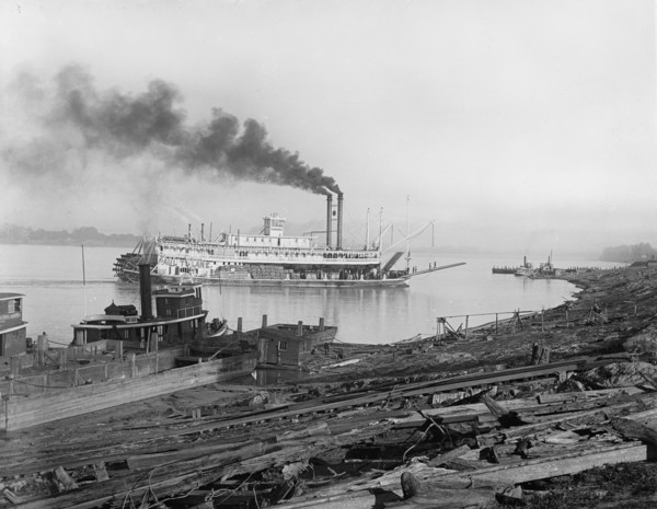 The Levee, Baton Rouge, La., c.between 1910 and 1920. Creator: Unknown.