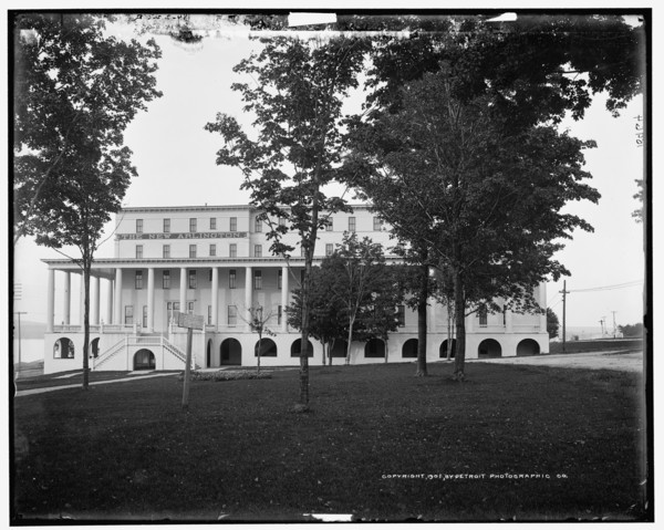 New Arlington Hotel, Petoskey, Michigan, c1901. Creator: Unknown.