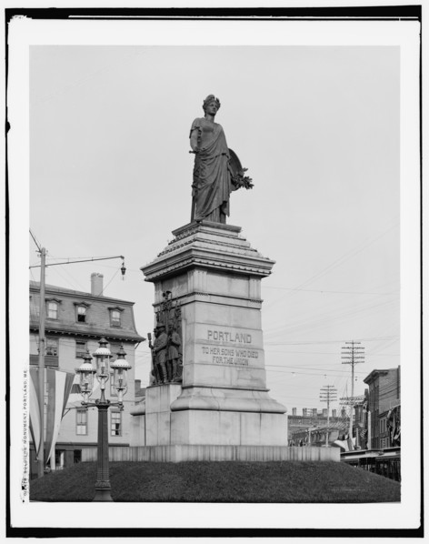 Soldier's monument, Portland, Me., between 1890 and 1900. Creator: Unknown.