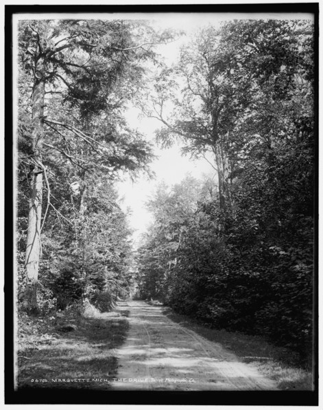 Marquette, Mich., the drive, between 1880 and 1899. Creator: Unknown.