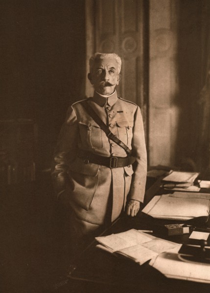 'Nos Grands Chefs; Le general Lyautey, ministre de la guerre', 1917. Creator: Unknown.