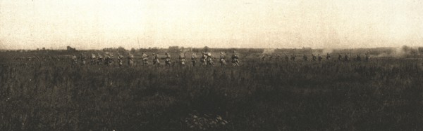 'A l'est de Montdidier; progression d'un bataillon vers Fescamps, le 10 aout 1918..., 1918. Creator: Unknown.
