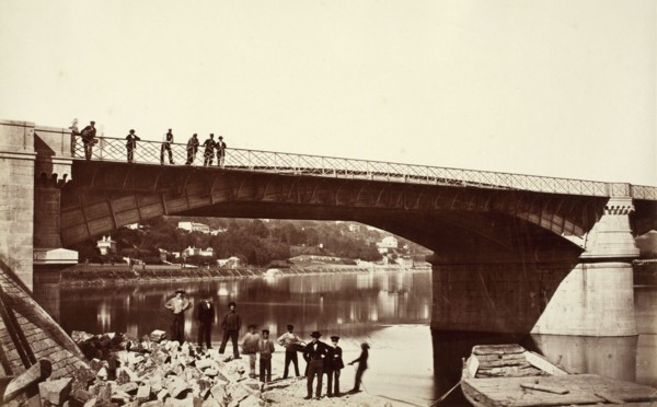 Bridge & Workers (Pont De La Mulatiere), Printed 1856 circa. Creator: Edouard Baldus.