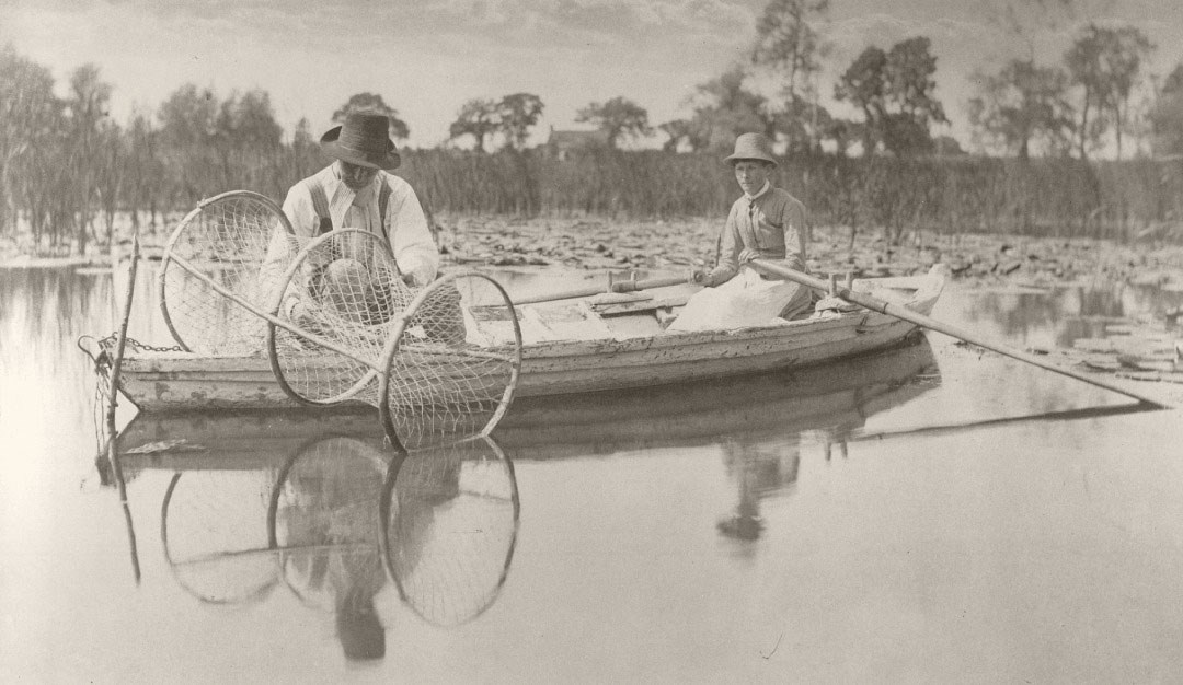 Setting the Bow-Net, 1886. Creator: Peter Henry Emerson.