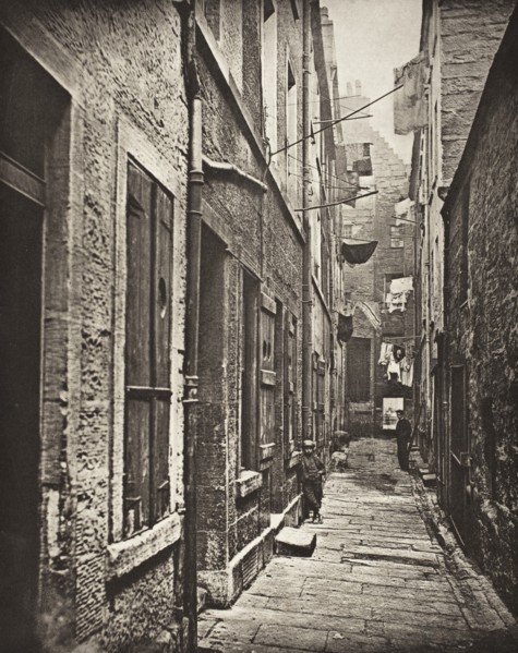 Close No. 65 High Street (#13), Printed 1900. Creator: Thomas Annan.