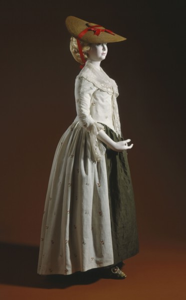 Woman's Robe à l'anglaise ensemble (gown, petticoat, fichu); hat; and shoes, Robe: 1780-1790.  Creator: Unknown.