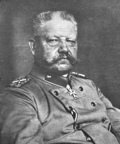 'Le desert derriere l'ennemi; Le feld-marechal von Hindenburg', 1917. Creator: Leipziger illustrirte Zeitung.