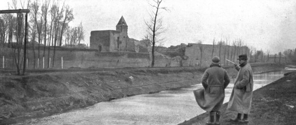 'En territoire libere; A Ham, reoccupe par nos troupes le 19 mars: l'aspect du chateau don’t l'ennem Creator: Unknown.